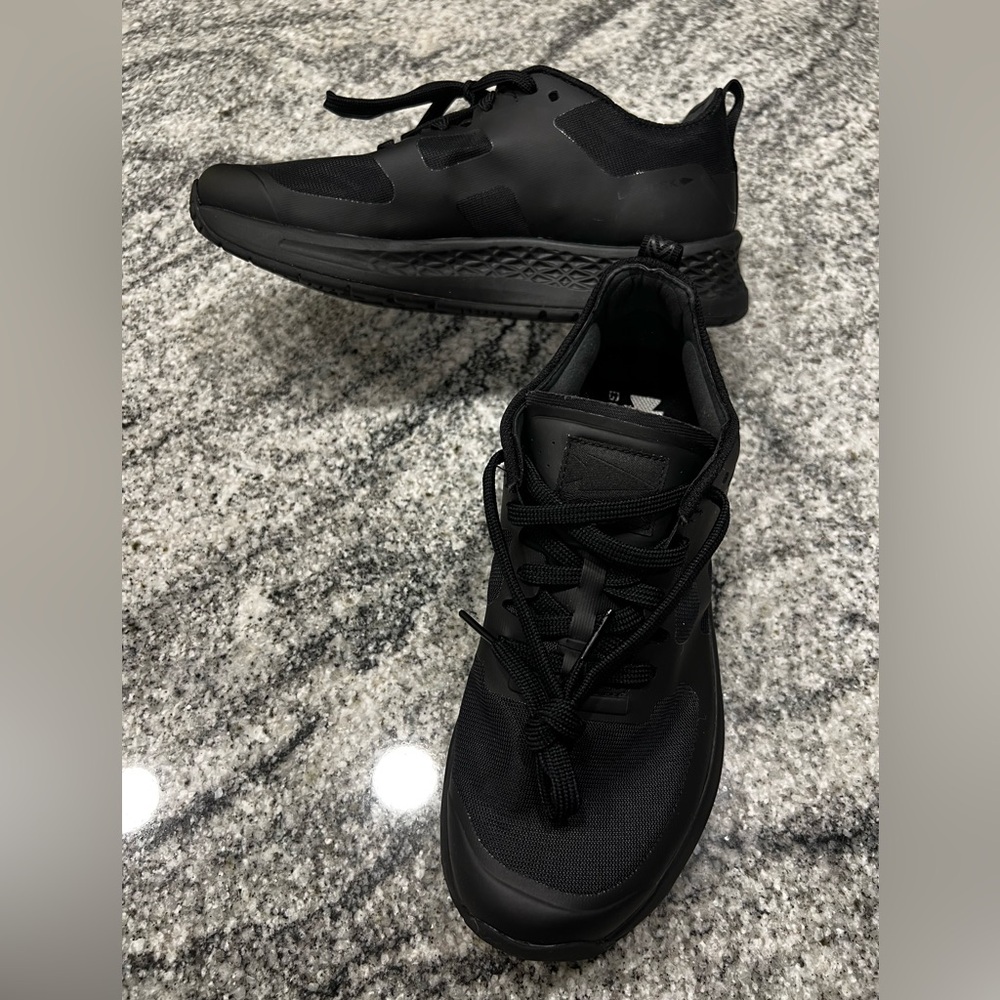 GORUCK Women’s Rough Runners - Blackout, Size 8 (Brand New)